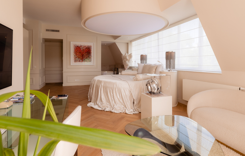 Love under Construction Suite